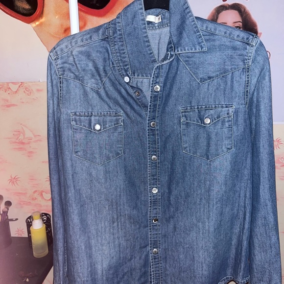 Lightweight denim jacket from LF!! - Picture 2 of 4